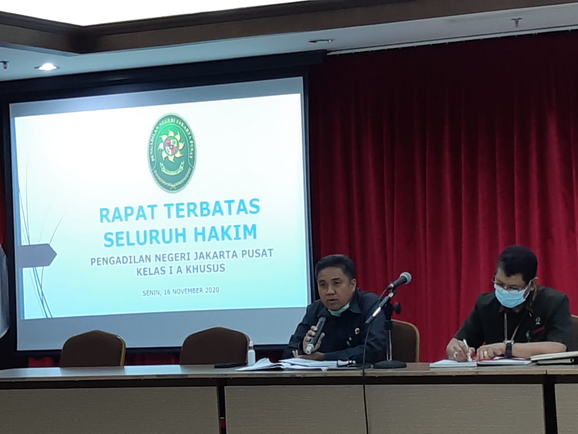 RAPAT TERBATAS PARA HAKIM