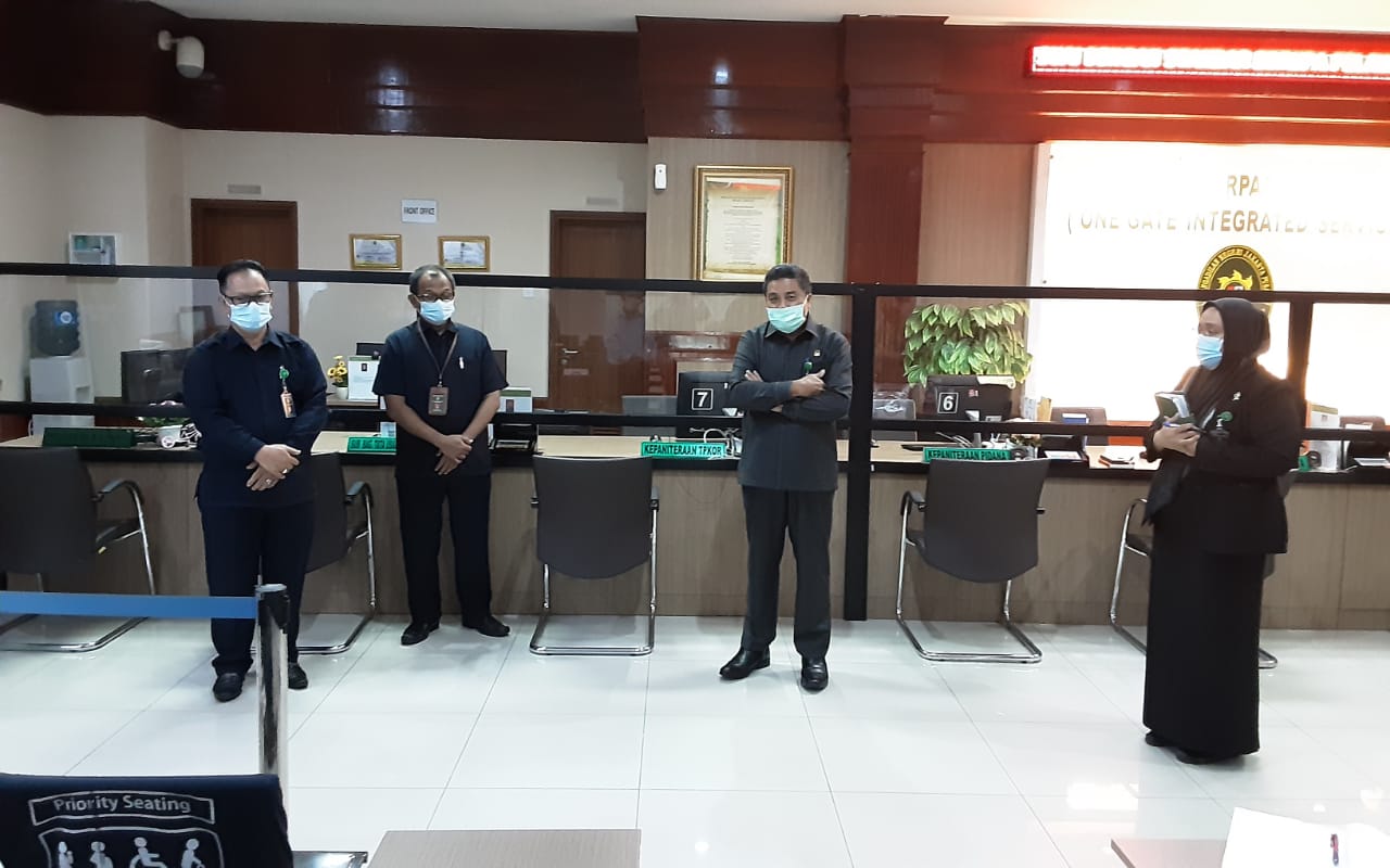 PEMBINAAN TENTANG PERUBAHAN POLA PIKIR & BUDAYA KERJA PETUGAS PTSP