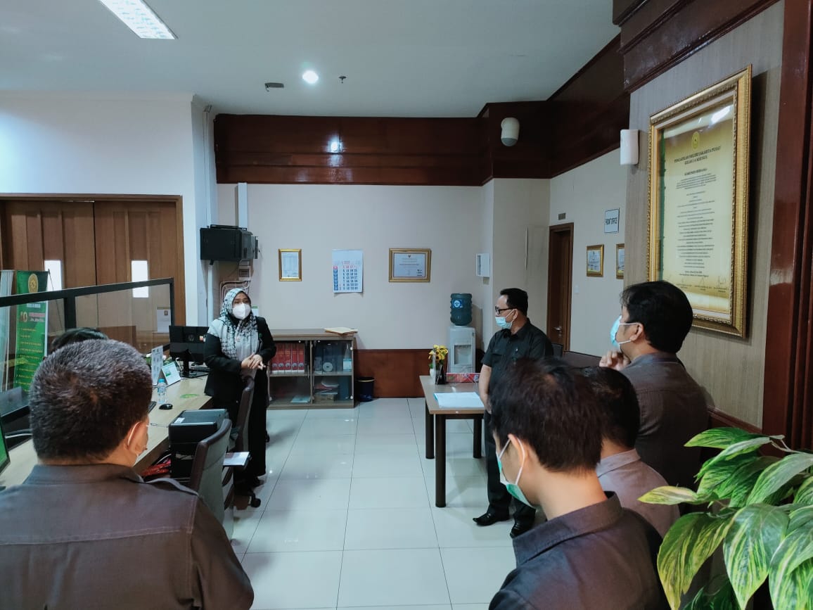 PENGARAHAN SINGKAT PETUGAS PTSP