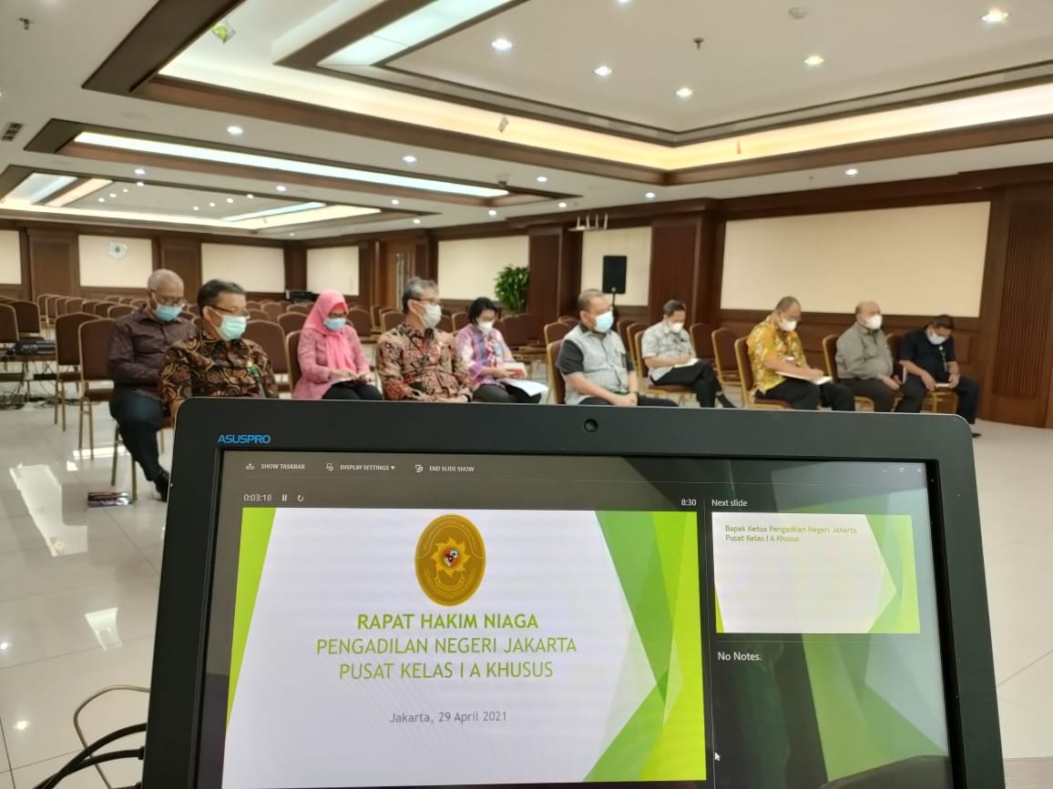 RAPAT TERBATAS PIMPINAN DENGAN HAKIM NIAGA