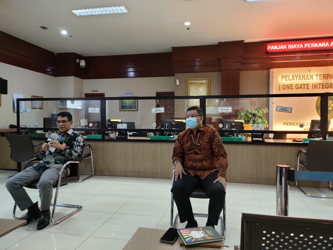 BRIEFING PAGI PETUGAS PTSP