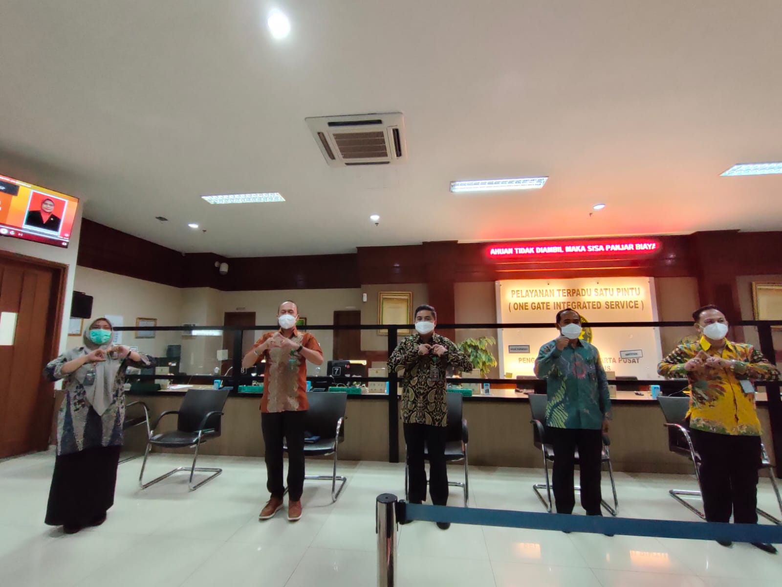 MONITORING EVALUASI (MONEV) DAN BRIEFING LAYANAN PTSP
