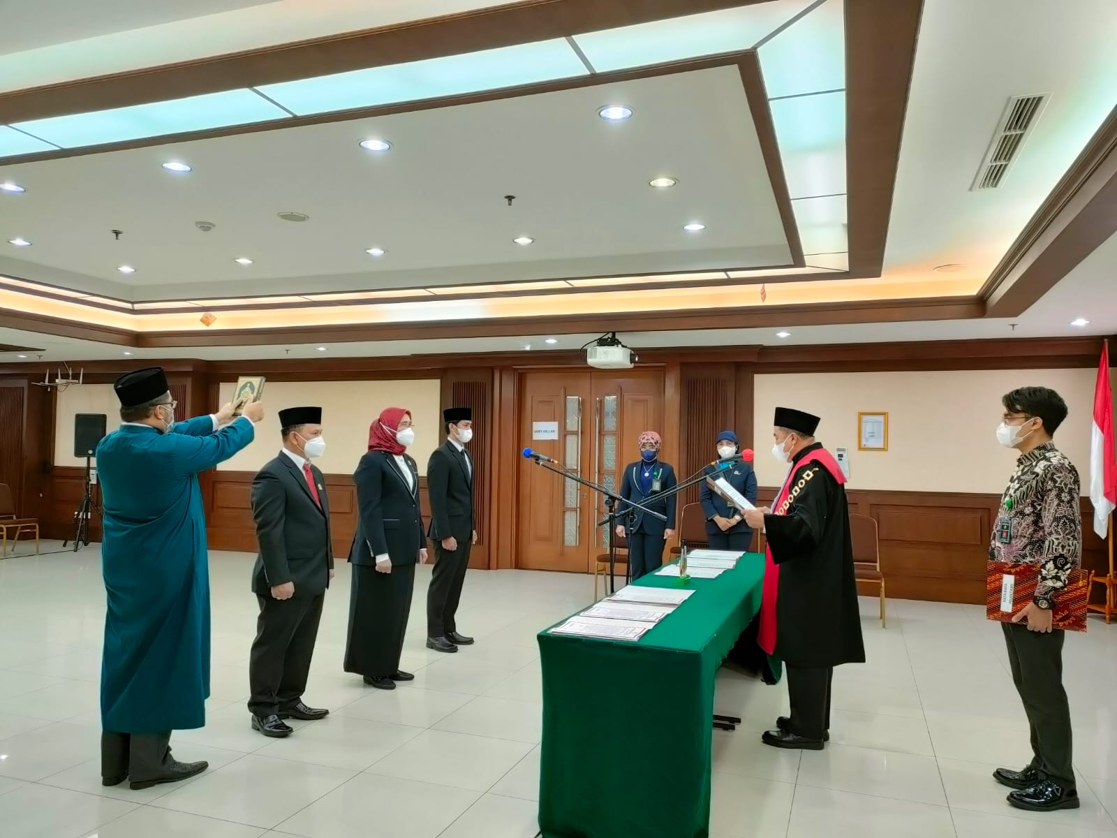 PELANTIKAN DAN PENGAMBILAN SUMPAH JABATAN PANITERA MUDA DAN JURUSITA