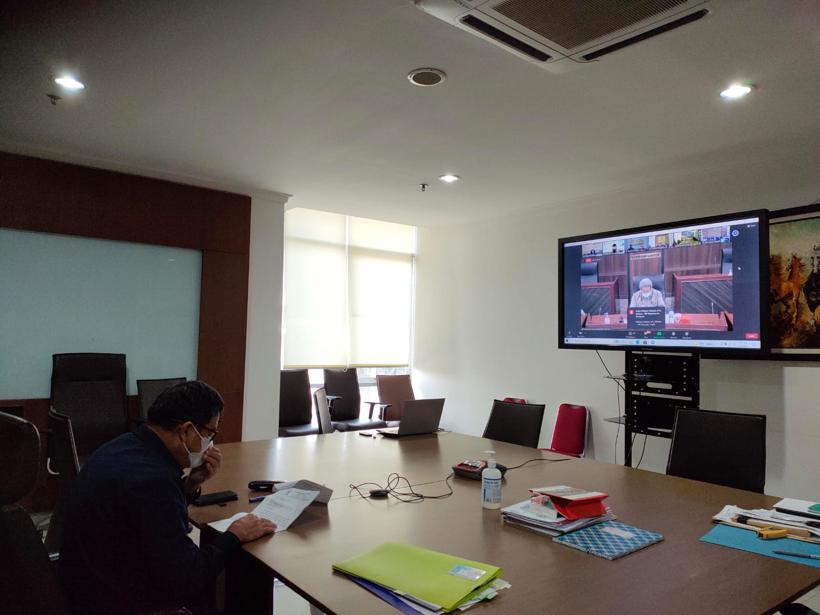 SEMINAR VIRTUAL COVID-19 IKATAN HAKIM INDONESIA (IKAHI)