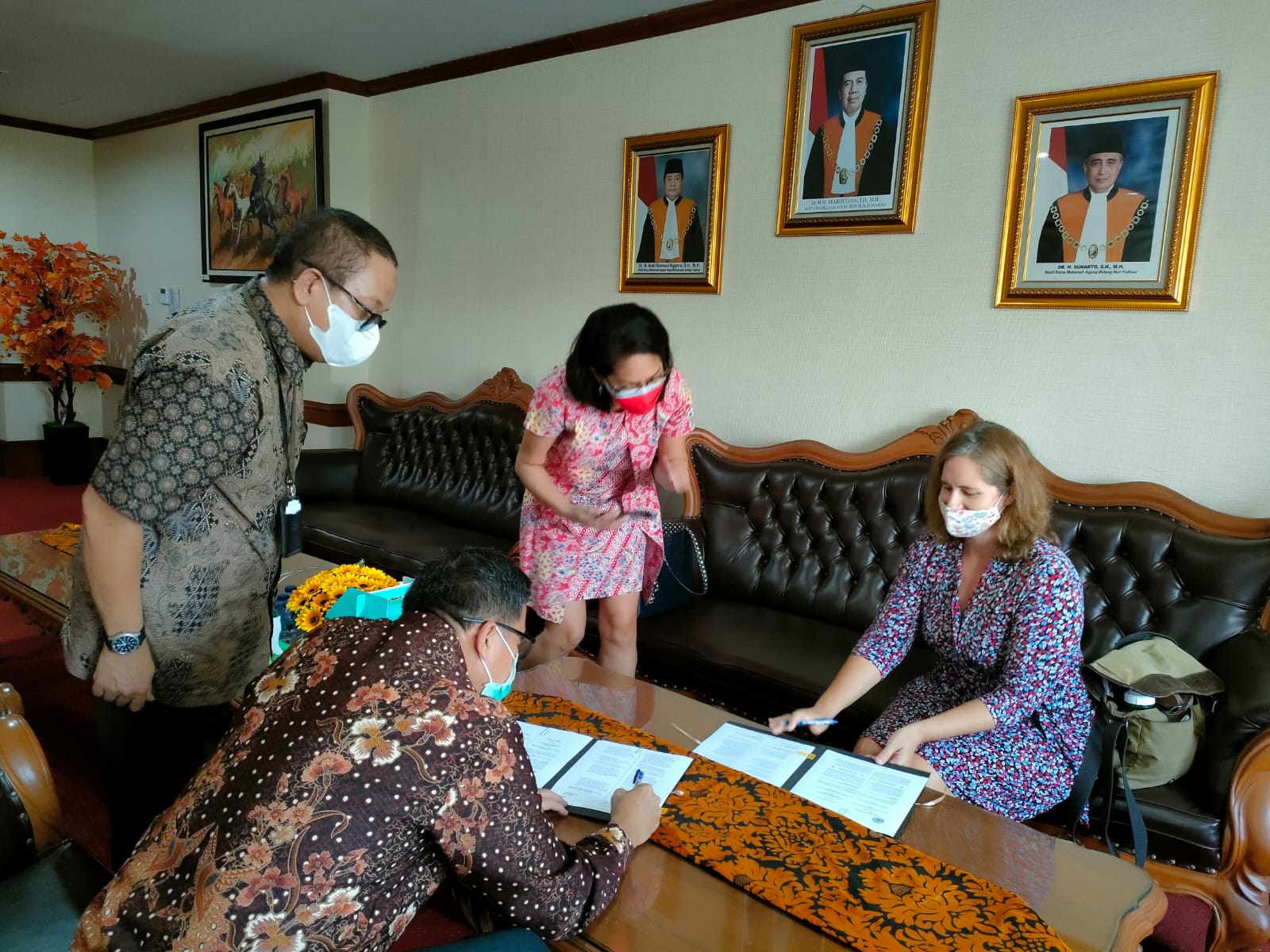 PENANDATANGANAN BERITA ACARA HIBAH OLEH KEDUTAAN AMERIKA SERIKAT