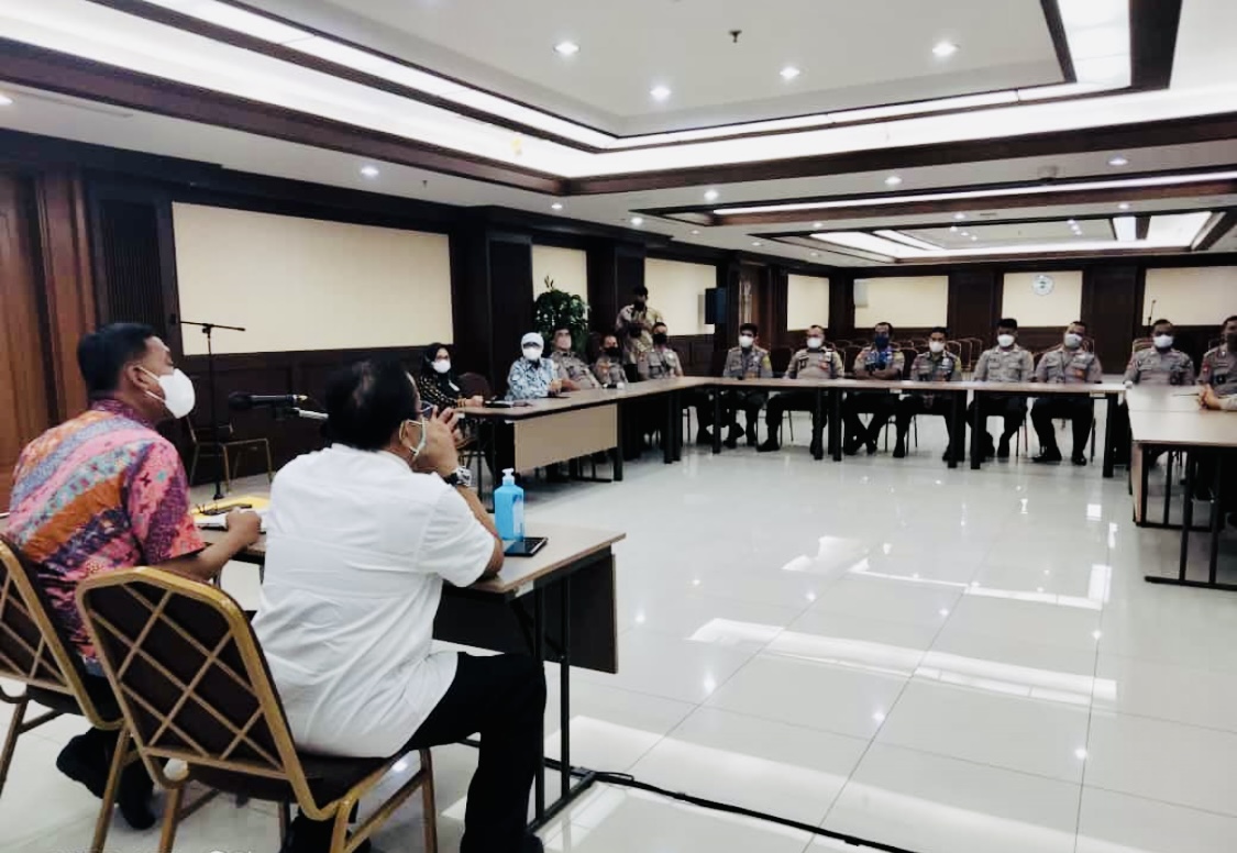 PEMBINAAN DAN PENGARAHAN BAGI TENAGA SATUAN PENGAMAN