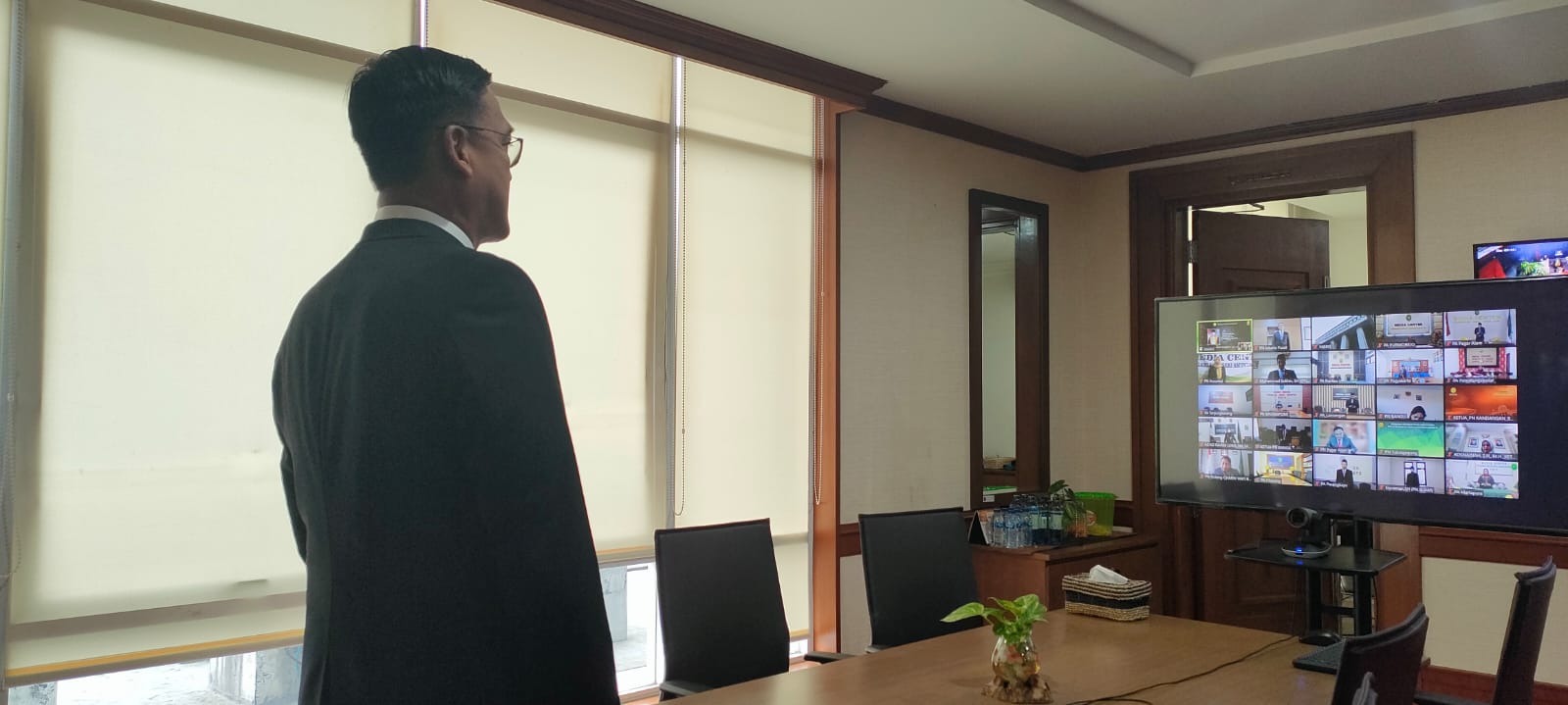 KPN MENGHADIRI WISUDA PURNABAKTI PIMPINAN, HAKIM AGUNG & HAKIM ADHOC MAHKAMAH AGUNG RI SECARA DARING