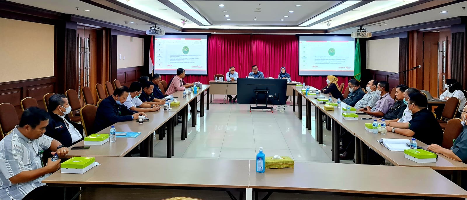 RAPAT TERBATAS PIMPINAN DENGAN PARA HAKIM KHUSUS PERKARA TINDAK PIDANA KORUPSI (TPKOR)