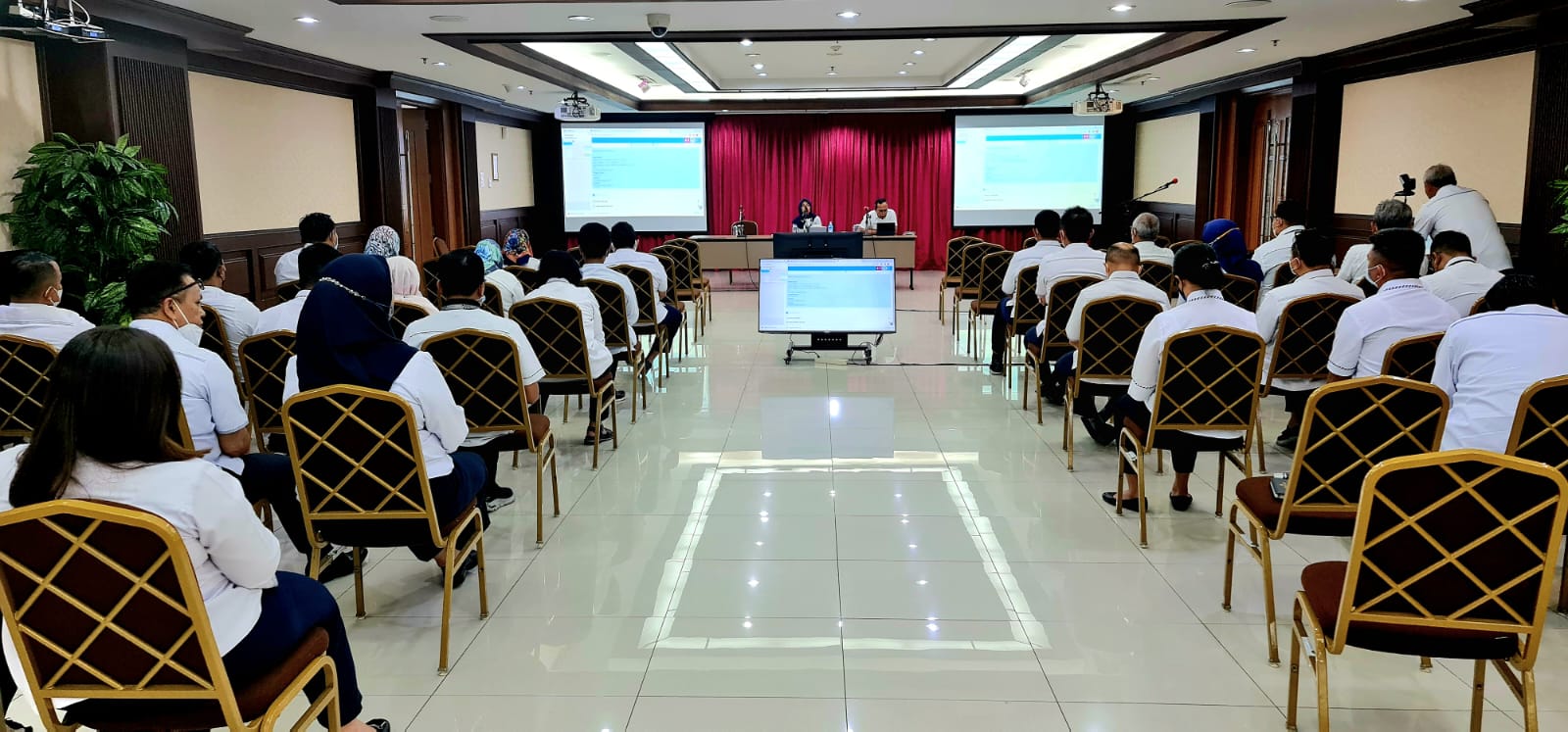 RAPAT KOORDINASI IMPLEMENTASI PERSIDANGAN TEPAT WAKTU (PTW) MELALUI APLIKASI RELAY-ON DAN SIPP
