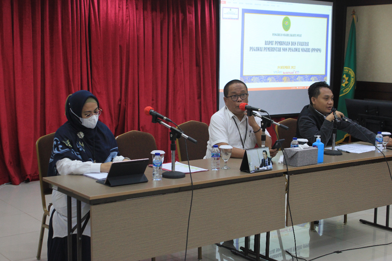 RAPAT PEMBINAAN & EVALUASI KINERJA PEGAWAI PEMERINTAH NON PEGAWAI NEGERI PERIODE TRIWULAN IV TA 2022
