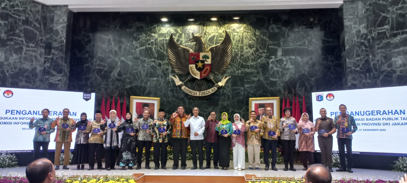 ANUGERAH KETERBUKAAN INFORMASI BADAN PUBLIK PROVINSI DKI JAKARTA 2022- TERBAIK I KATEGORI PENGADILAN