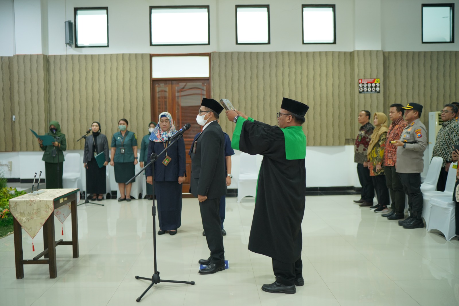 SELAMAT ATAS PELANTIKAN BPK TRI INDRONYONO, S.E.,S.H.  SEBAGAI PANITERA PENGADILAN NEGERI KEDIRI