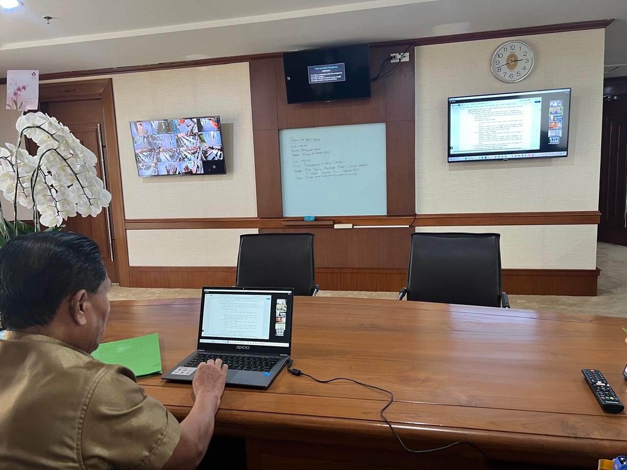 KETUA PENGADILAN NEGERI JAKARTA PUSAT MENGIKUTI RAPAT POKJA LINGKUNGAN HIDUP SECARA VIRTUAL