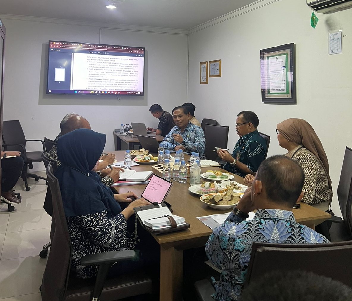 MONITORING DAN EVALUASI KINERJA EIS PADA PENGADILAN NEGERI JAKARTA PUSAT KELAS IA KHUSUS