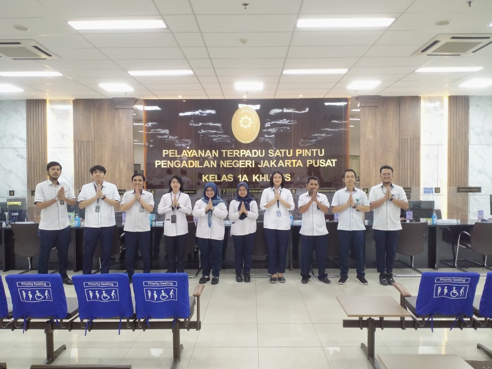 SENIN, 10 JUNI 2024 - BRIEFING PAGI PELAYANAN TERPADU SATU PINTU PENGADILAN NEGERI JAKARTA PUSAT
