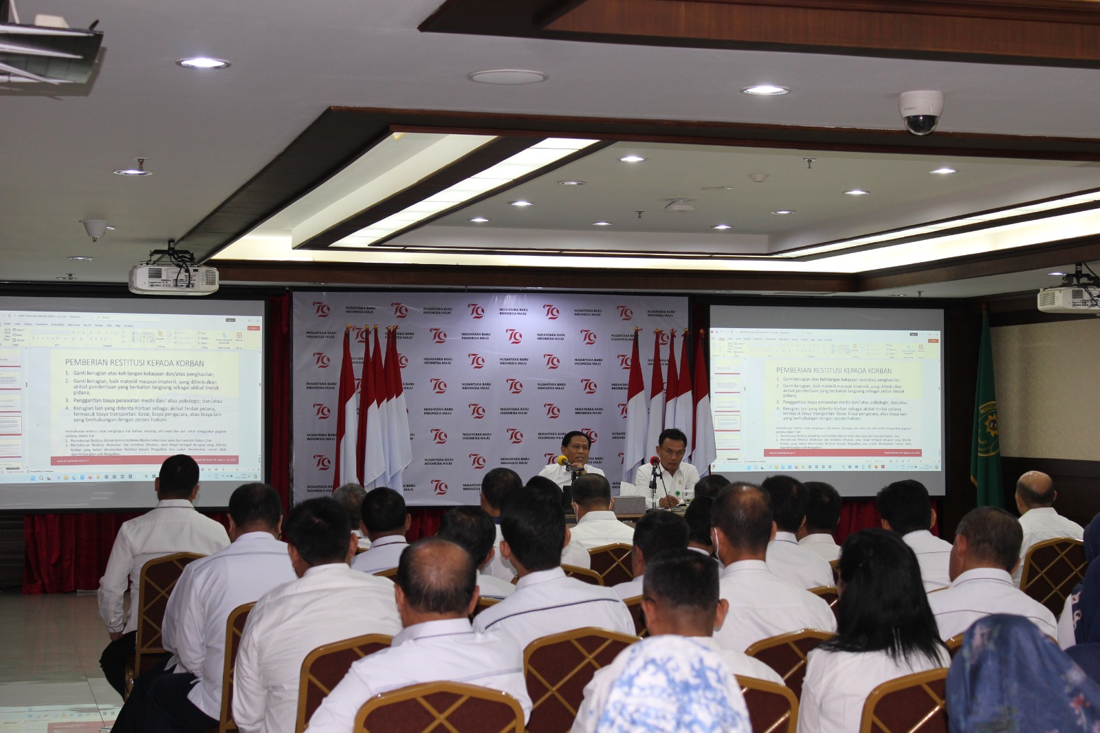 KETUA PN JAKPUS MELAKUKAN RAPAT &SOSIALISASI 24 PERATURAN PERUNDANG-UNDANGAN PERSYARATAN DALAM AMPUH