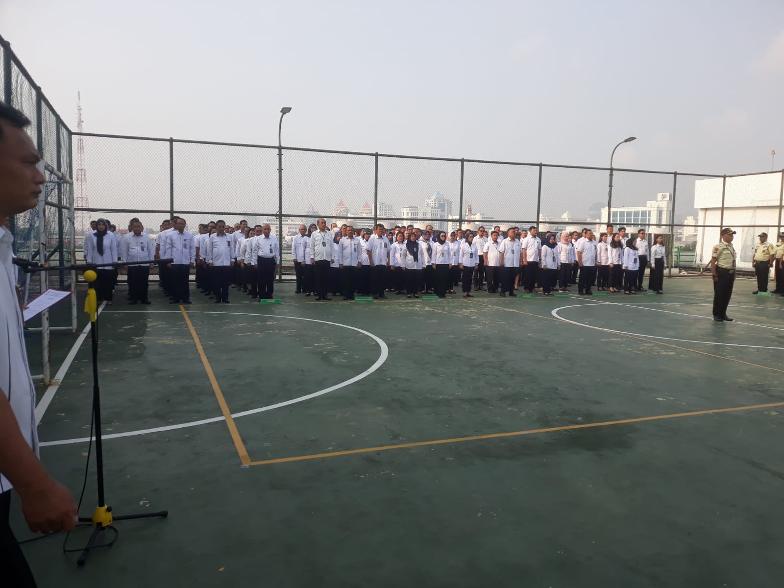 SENIN, 01 JULI 2024 KEGIATAN APEL PAGI PADA PENGADILAN NEGERI JAKARTA PUSAT