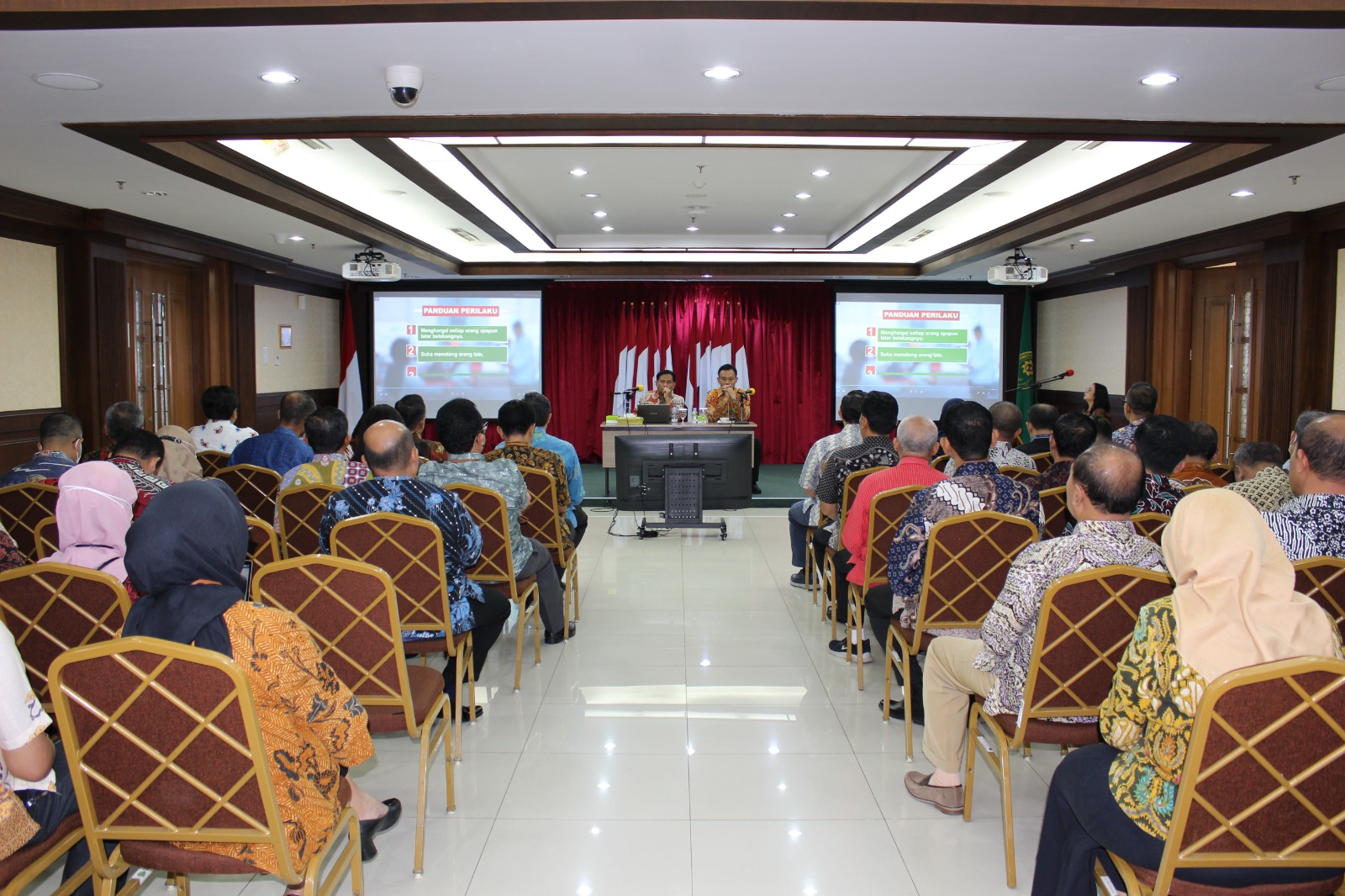 RAPAT RUTIN BULANAN AGUSTUS PADA PENGADILAN NEGERI JAKARTA PUSAT KELAS IA KHUSUS