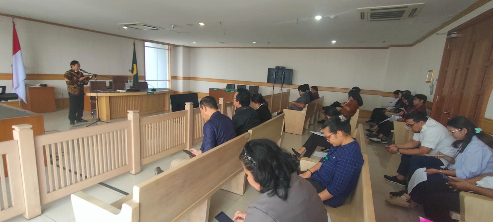 KEBAKTIAN UMAT KRISTIANI HARI RABU PADA PENGADILAN NEGERI JAKARTA PUSAT - 09 OKTOBER 2024