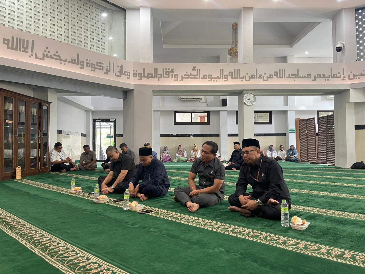 20 NOVEMBER 2024 - PENGAJIAN RUTIN SETIAP HARI RABU DI MASJID AL-HIKMAH PN JAKARTA PUSAT