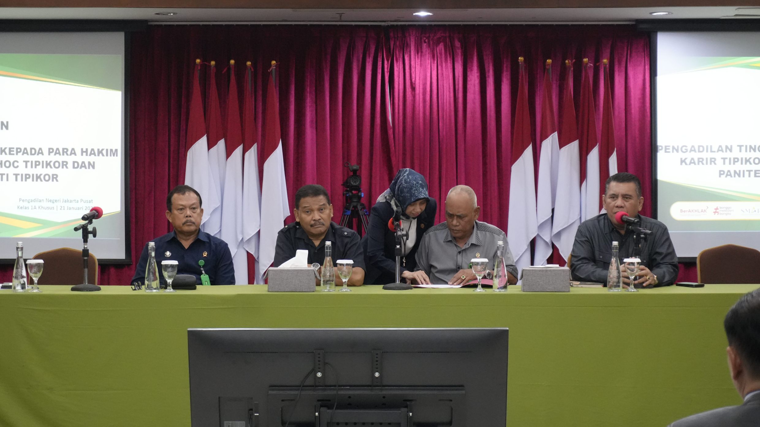 PEMBINAAN OLEH PENGADILAN TINGGI JAKARTA PADA PENGADILAN NEGERI JAKARTA PUSAT KELAS IA KHUSUS