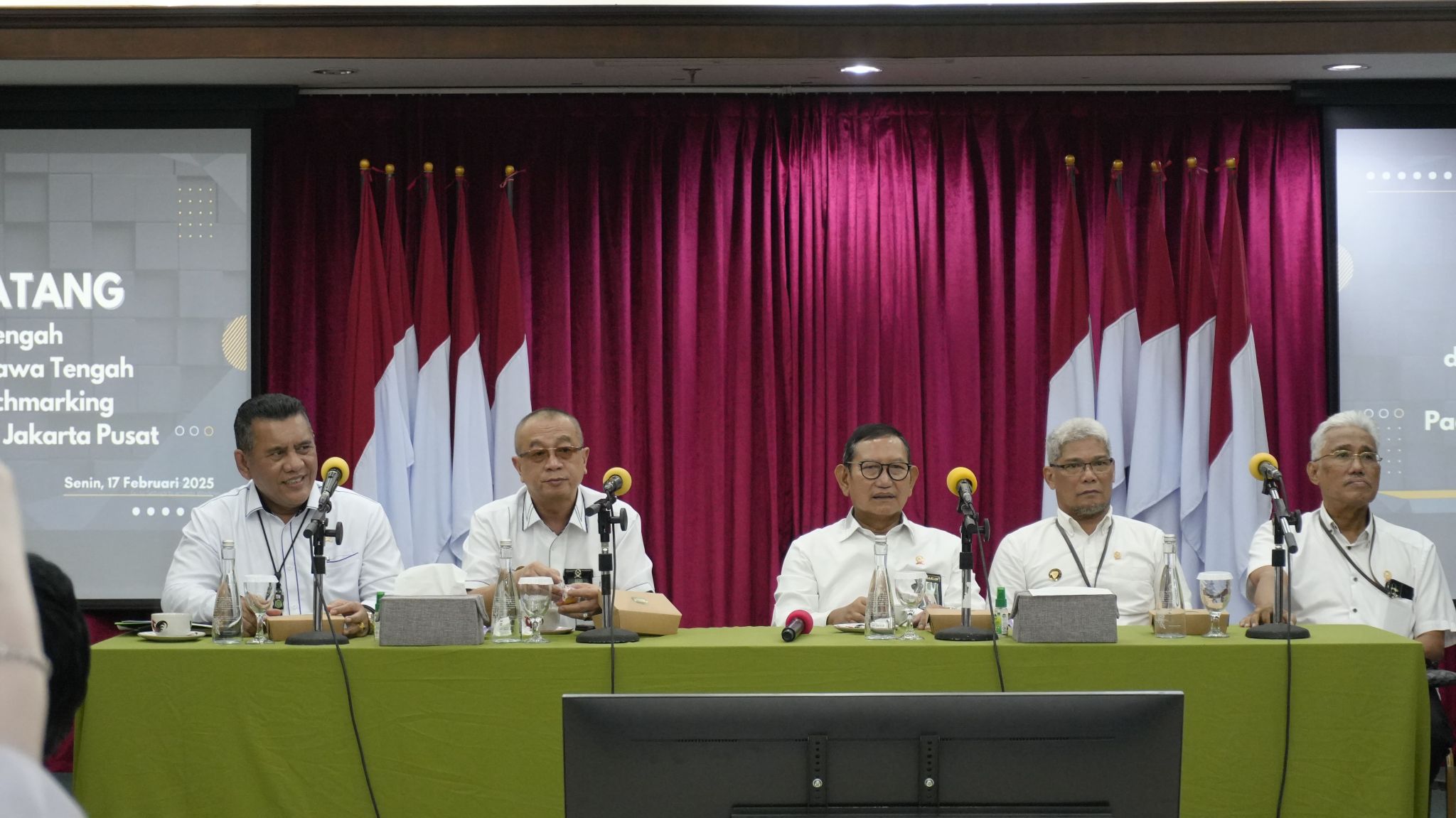 PN JAKARTA PUSAT MENERIMA KUNJUNGAN PENGADILAN TINGGI JAWA TENGAH