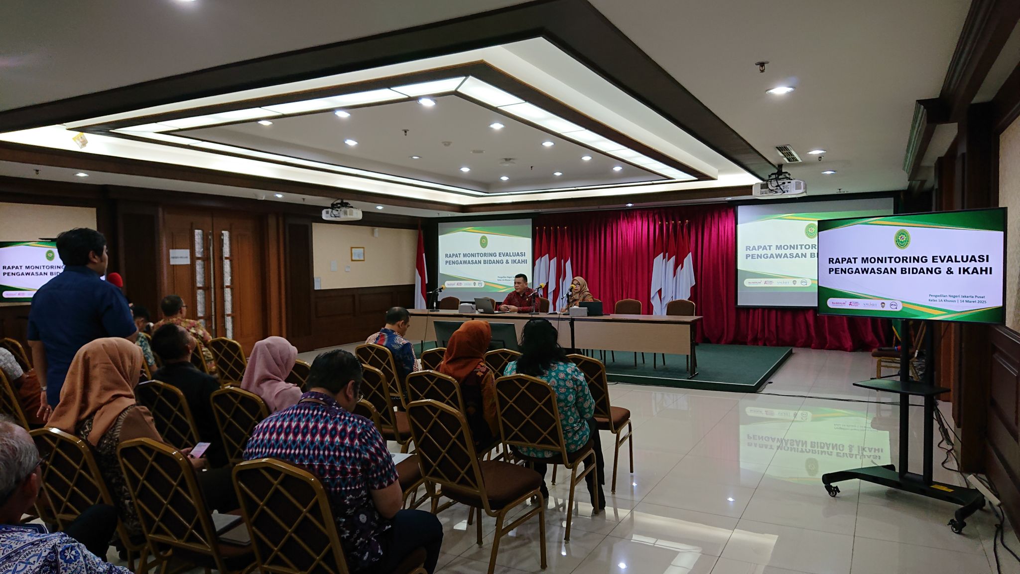 RAPAT PEMBINAAN KETUA PENGADILAN NEGERI JAKARTA PUSAT DENGAN HAKIM PENGAWAS BIDANG DAN STRUKTURAL