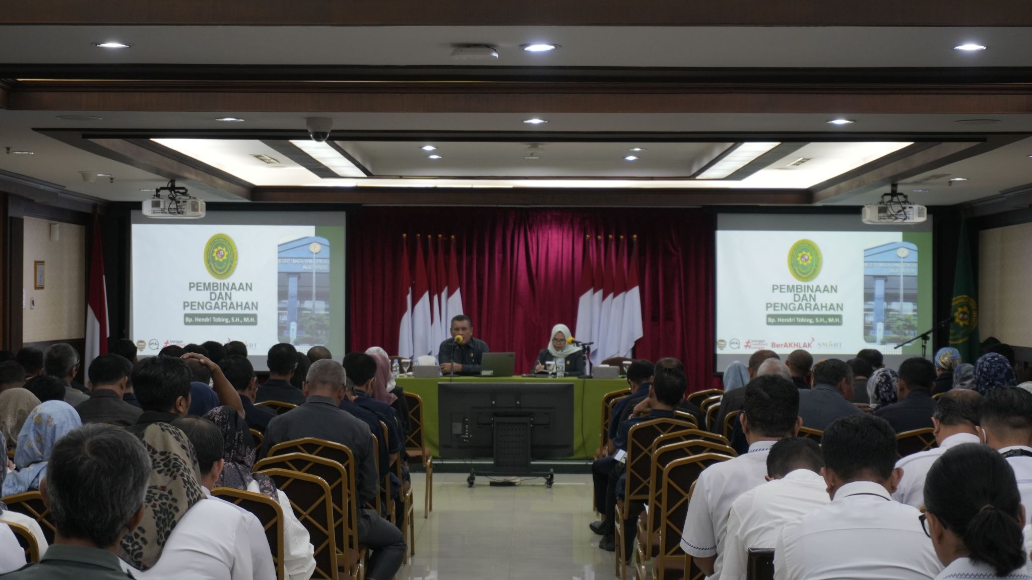 RAPAT RUTIN BULAN APRIL PADA PENGADILAN NEGERI JAKARTA PUSAT KELAS IA KHUSUS