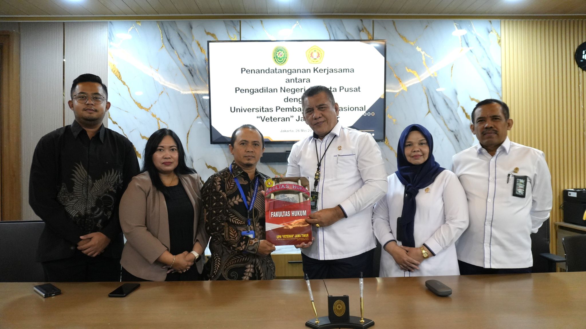 PENANDATANGAN NOTA KESEPAHAMAN PENGADILAN NEGERI JAKARTA PUSAT DENGAN UNIV. PEMBANGUNAN NASIONAL