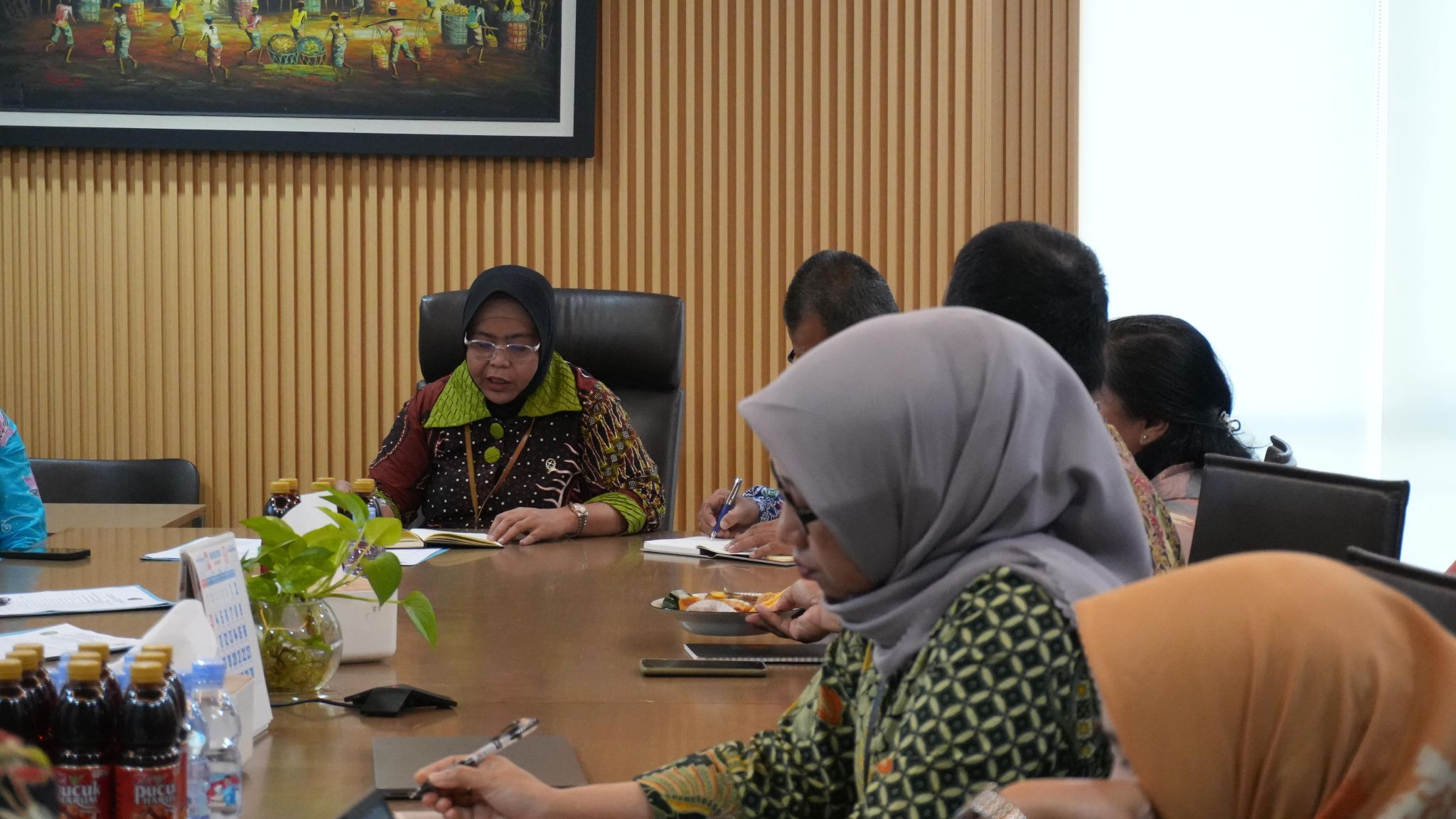 RAPAT KOORDINASI DAN PEMBINAAN HAKIM OLEH KETUA PENGADILAN NEGERI JAKARTA PUSAT KELAS IA KHUSUS